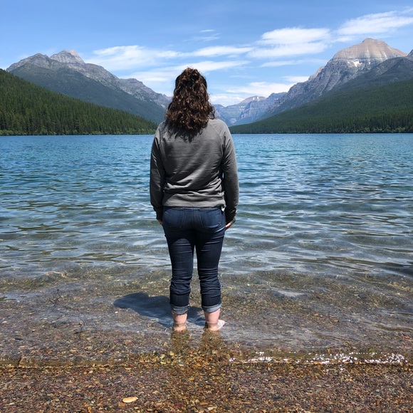 Meet your Posher, Heather - Picture 1 of 1